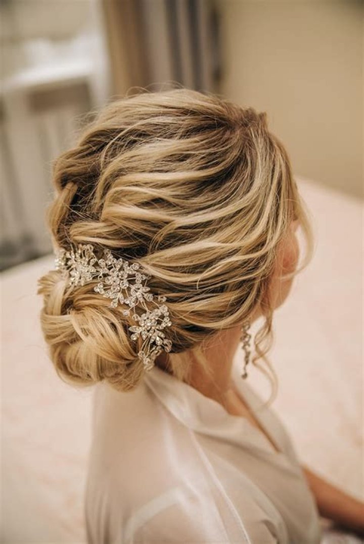 10 Wedding Updos From Pinterest