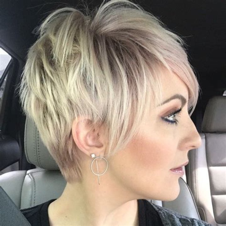 20 Ideas of Edgy Pixie Haircuts for Fine Hair