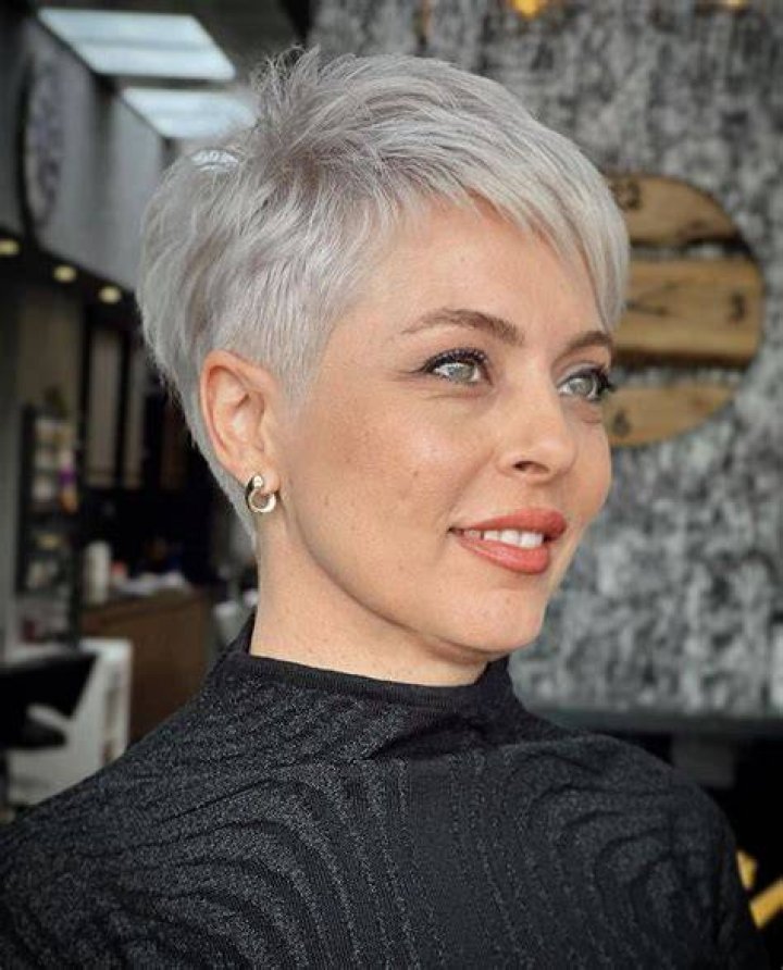 40 New Short Pixie Haircut Ideas for 2020 in 2020 Edgy hair, Short hair styles pixie, Short