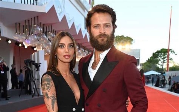Alessandro e l&rsquo;amore per Irene Forti &ldquo;&Egrave; pi&ugrave; interessante di me