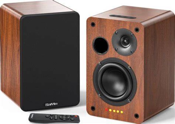 Amazon developing a premium Alexa-powered speaker with a 7-inch screen