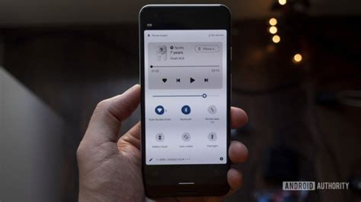 android 11 beta media playback controls on lockscreen android 11 beta media playback controls on lockscreen