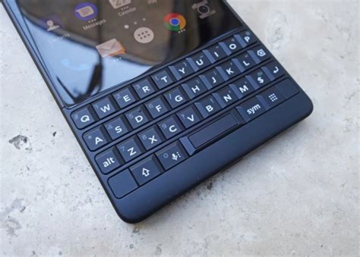 blackberry key2 review keyboard