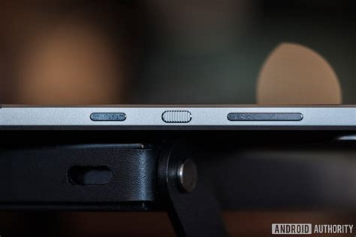 blackberry key2 review power button