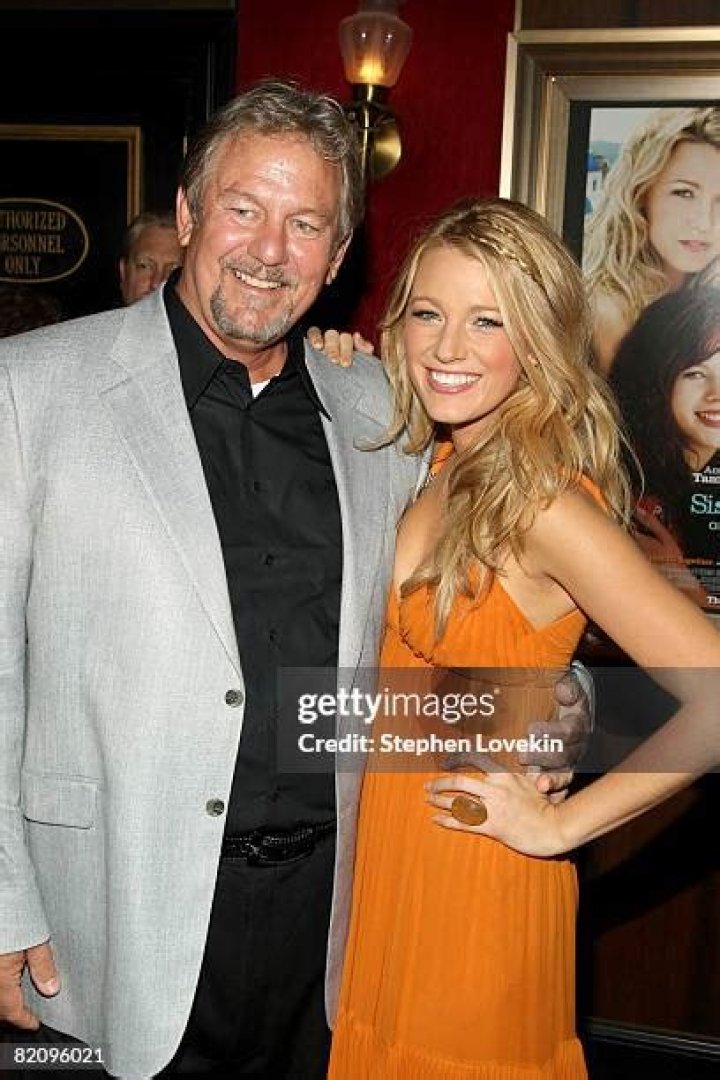 Blake Lively and her father Ernie Lively pose in Beverly Hills in 2009.