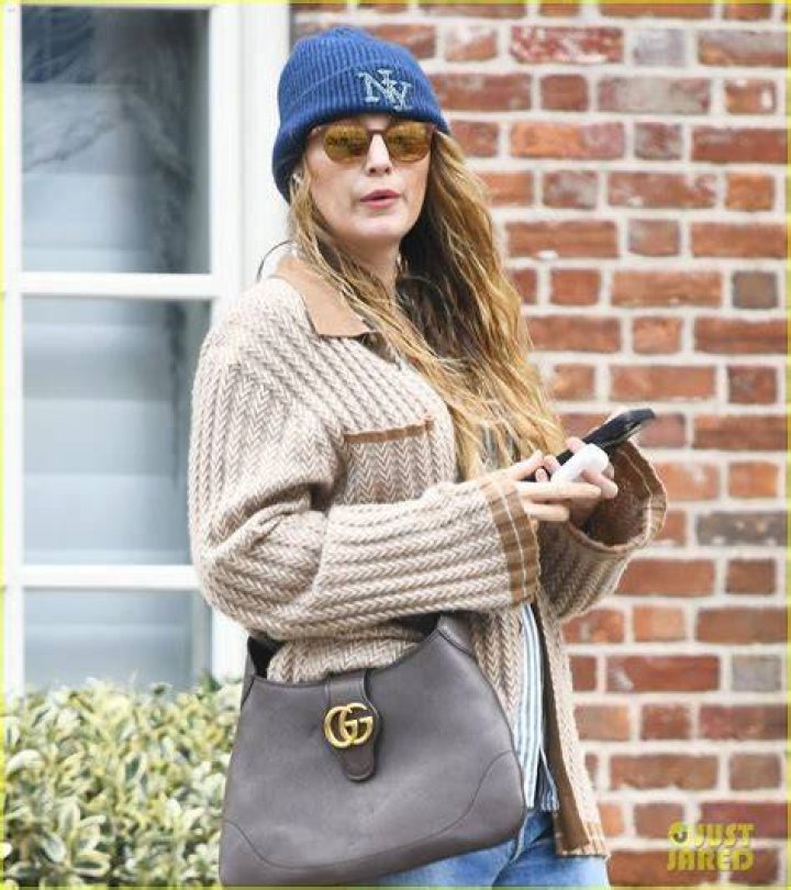 Blake Lively resurrects Serena Van Der Woodsen at New York Fashion Week