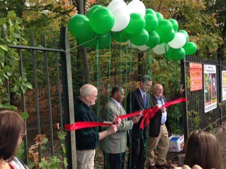Bryant-Mamaroneck Park Walking Trail Opened