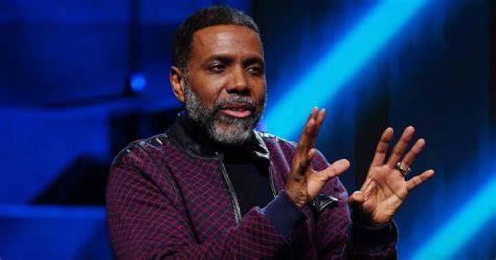 creflo dollar net worth creflo dollar net worth