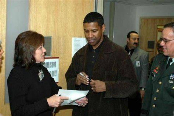 denzel washington philanthropy