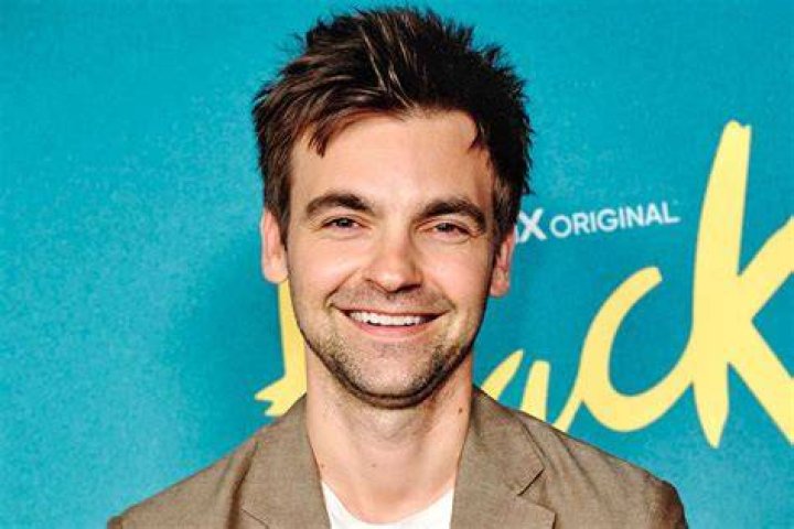 Drew Tarver