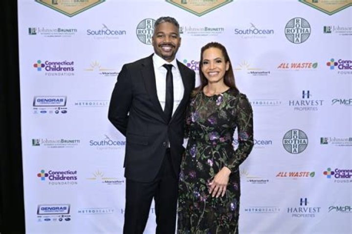 Elle Duncan's Net Worth Image Elle Duncan's Net Worth Image