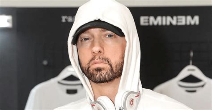 Eminem Net Worth, Age, Height, Daughters, Wife, Birthday, Girlfriend, Fact