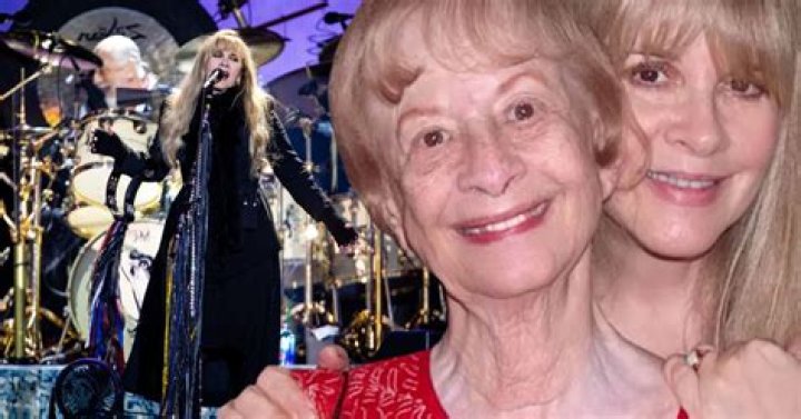 Fleetwood Mac Cheated Stevie Nicks' Mom Out Of A Fortune After She Was Given Royalty Rights To One Of Their Songs 
