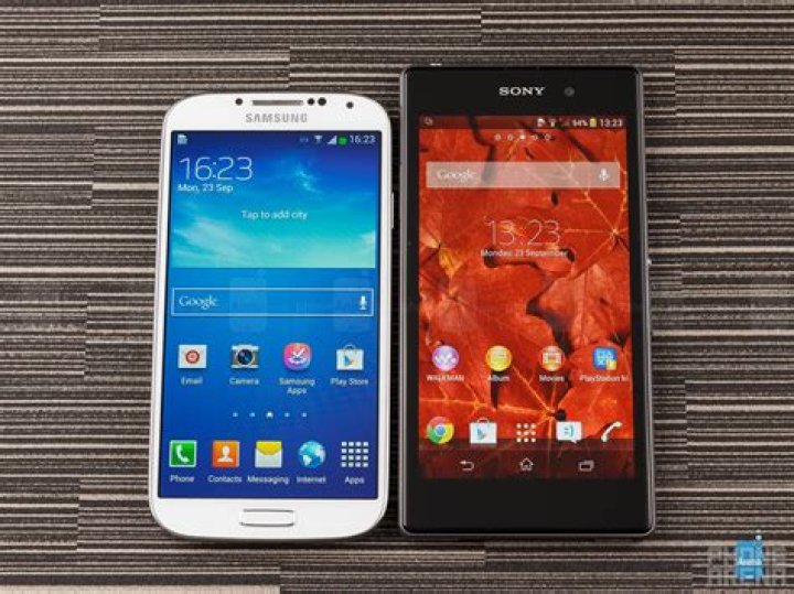 galaxy s4 vs xperia z z back aa