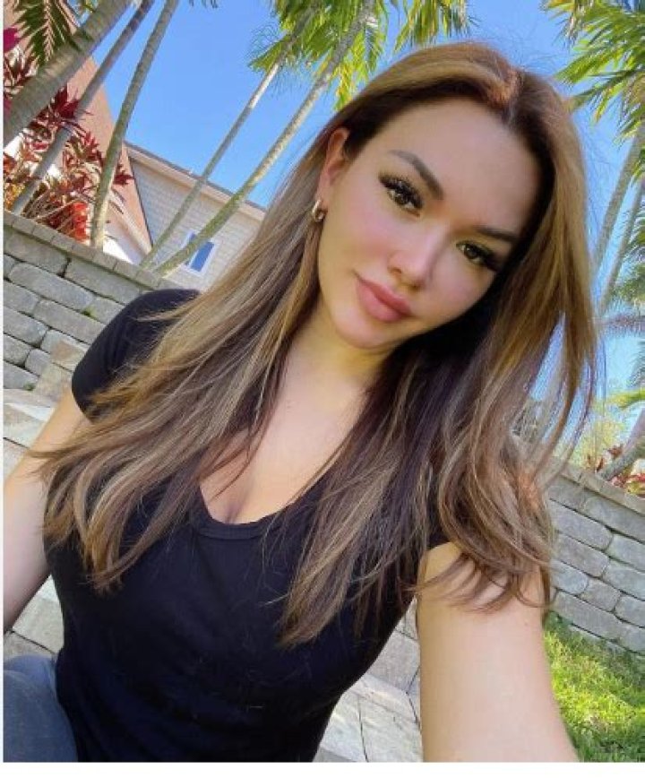 Genesis Lopez – Instagram Influencer, Bio, Net Worth, Pics