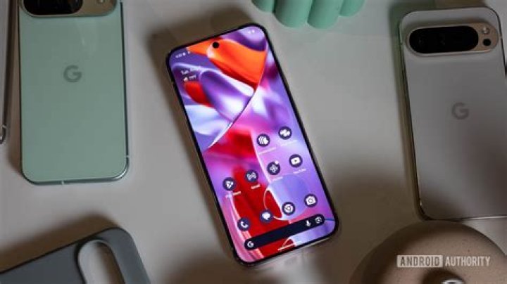 Google Pixel 4 XL home screen 8