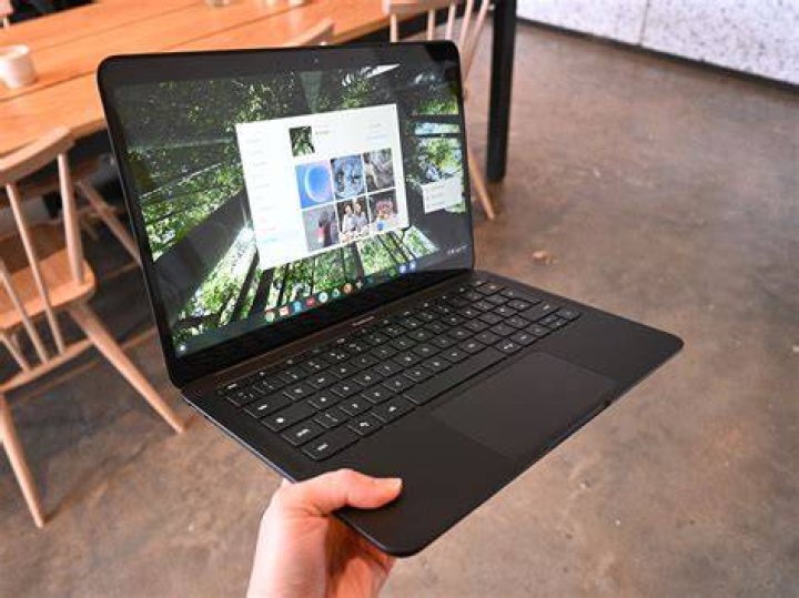 Google Pixelbook Go Review artistic pixel 4 Google Pixelbook Go Review artistic pixel 4