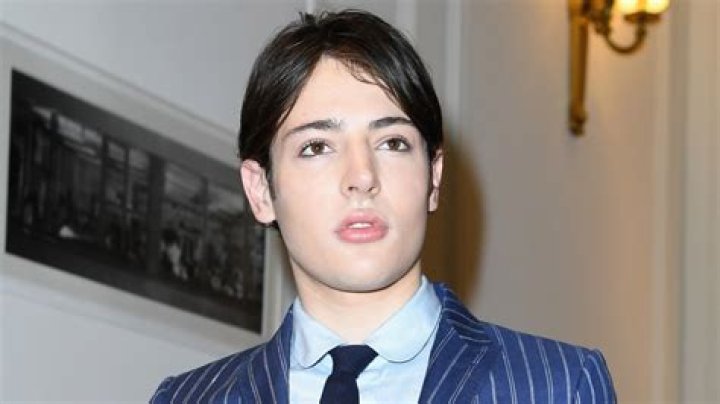 Harry Brant posing
