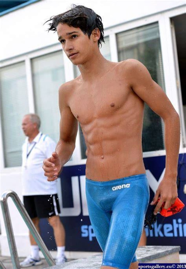 Hot Guys in Speedos