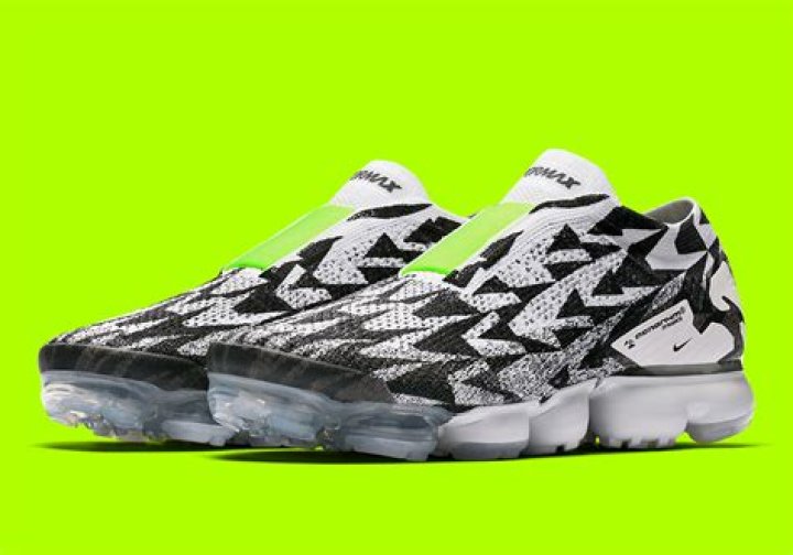 How To Clean White Vapormax