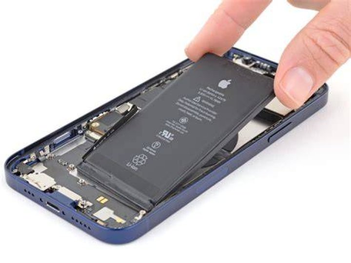 iPhone 12 Pro Battery screenshot 1