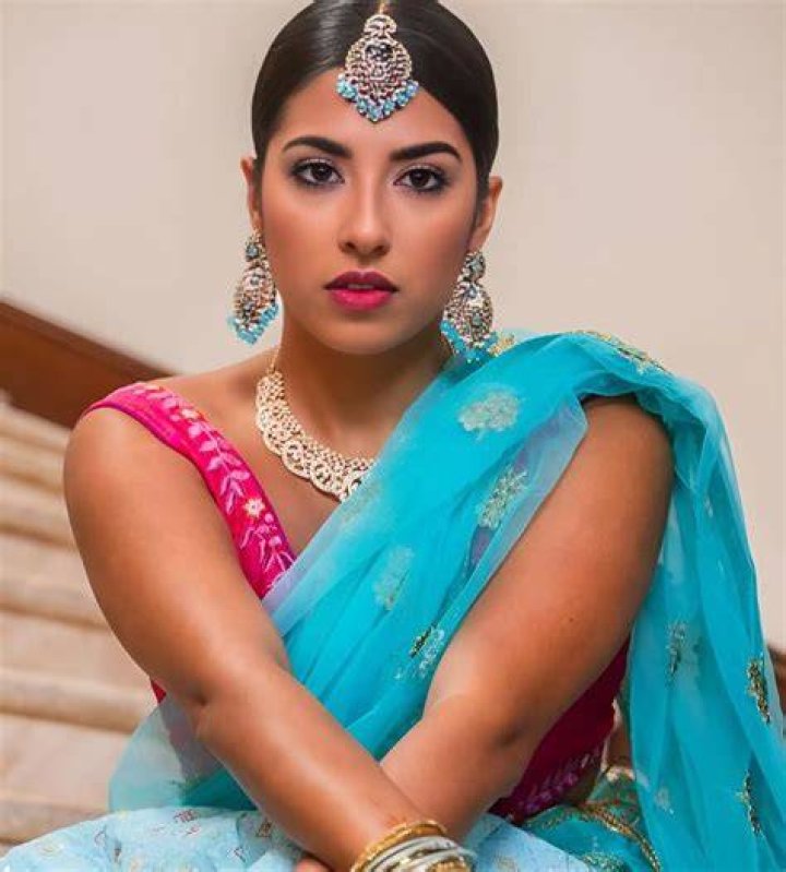 Jasmine Sherni (Actress) Wiki, Age, Height, Weight, Videos, Photos, Career, Boyfriend and More