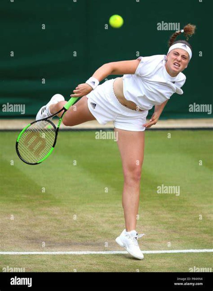 Jelena Ostapenko in action
