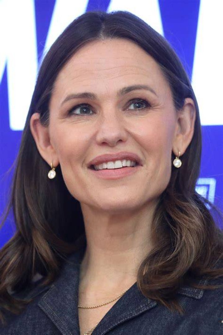 Jennifer Garner's Beauty Features