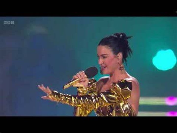 katy perry performing at king charles' coronation