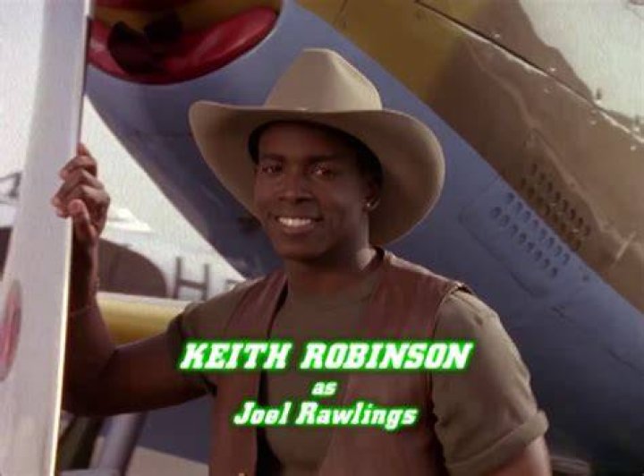 Keith Robinson Talks Role in Tupac Biopic, 'Love Somebody' Single, 