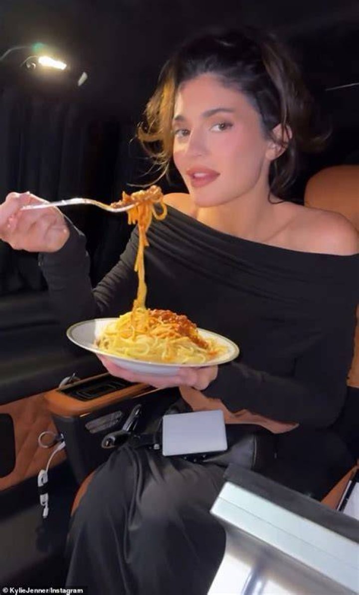 Kylie Jenner Eats Rice for Breakfast