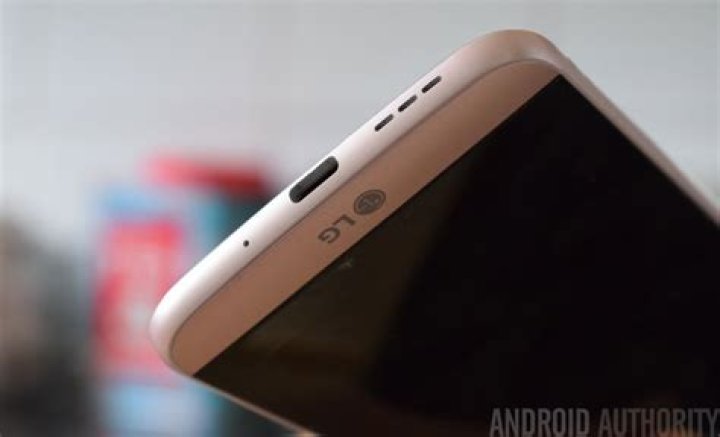LG G5 USB Type C port LG G5 USB Type C port