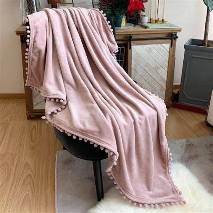 LOMAO Flannel Blanket