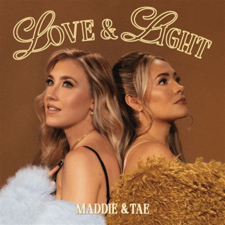 Maddie and Tae's Maddie Marlow Font Expecting First Baby Photos