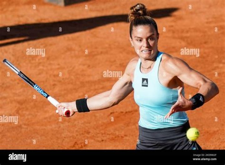 Maria Sakkari in action