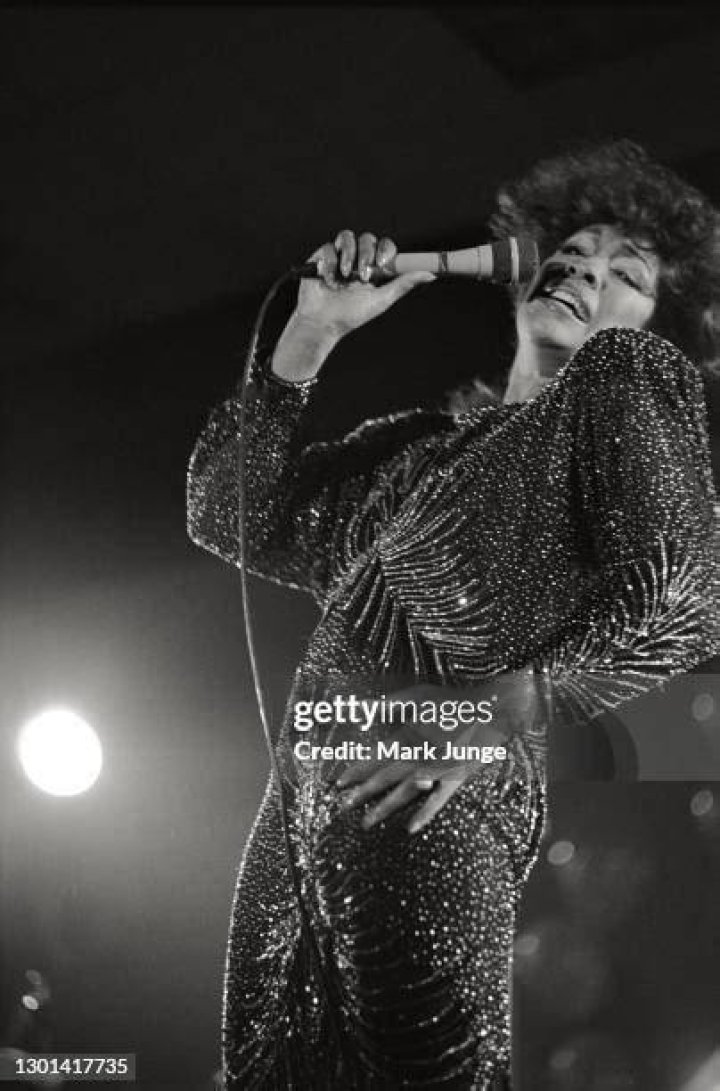 Mary Wilson performs at the Catalina Bar and Grill 