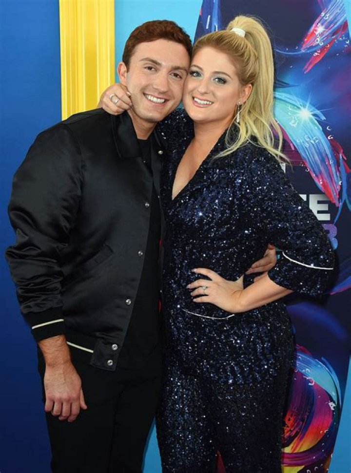 Meghan Trainor and Daryl Sabara at the premiere of rise of the skywalker 