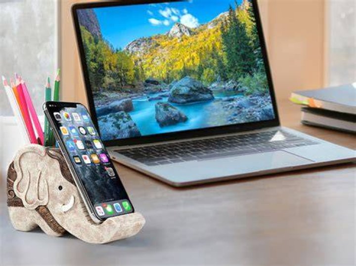 Mokani Creative Elephant Holder