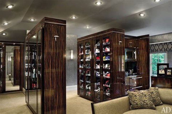 Most Amazing Celebrity Closets
