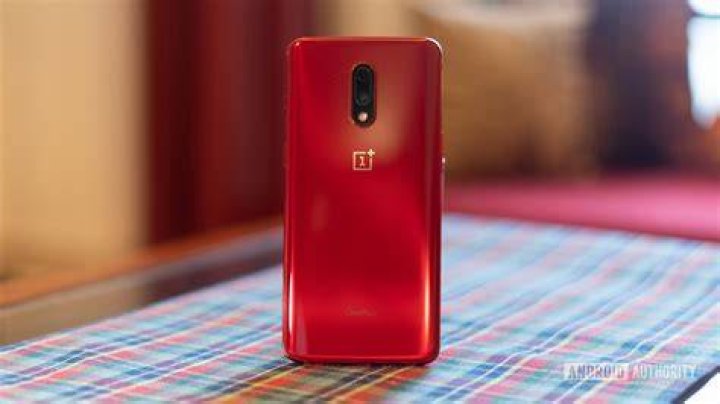 OnePlus 7 red back panel OnePlus 7 red back panel