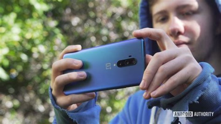 OnePlus 7T Pro rear taking photo OnePlus 7T Pro rear taking photo