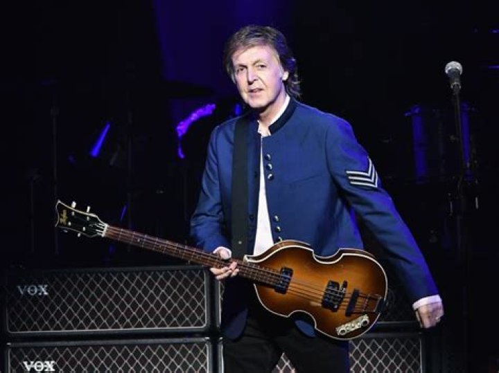 Paul McCartney Stops Into Basking Ridge Cafe