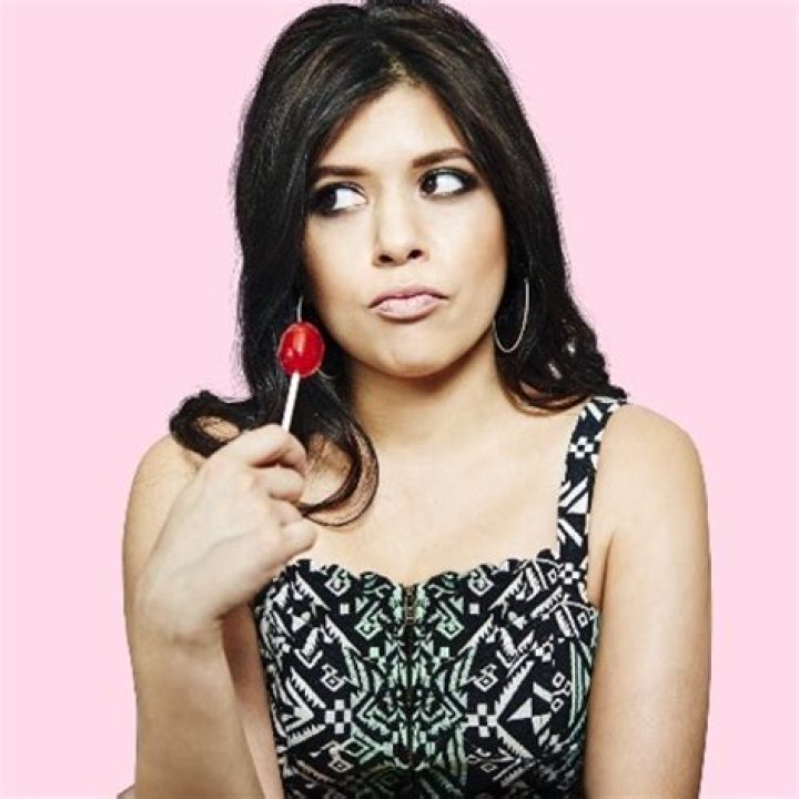 Rachel Khona – StyleCaster