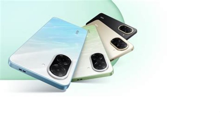 Redmi 8 on table showing display and notch Redmi 8 on table showing display and notch