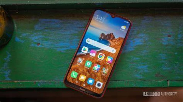 Redmi 8 profile shot of back Redmi 8 profile shot of back