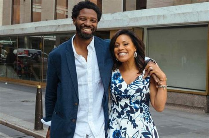 Ren&eacute;e JonesBos and her husband Dr. Richard Jones (left) Flickr