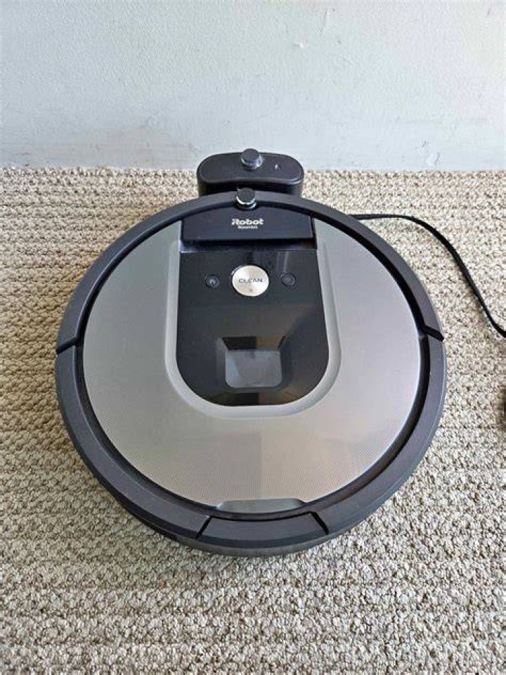 Roomba 690 Vacuum Roomba 690 Vacuum
