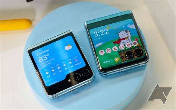 Samsung Galaxy Z Flip Samsung Galaxy Z Flip