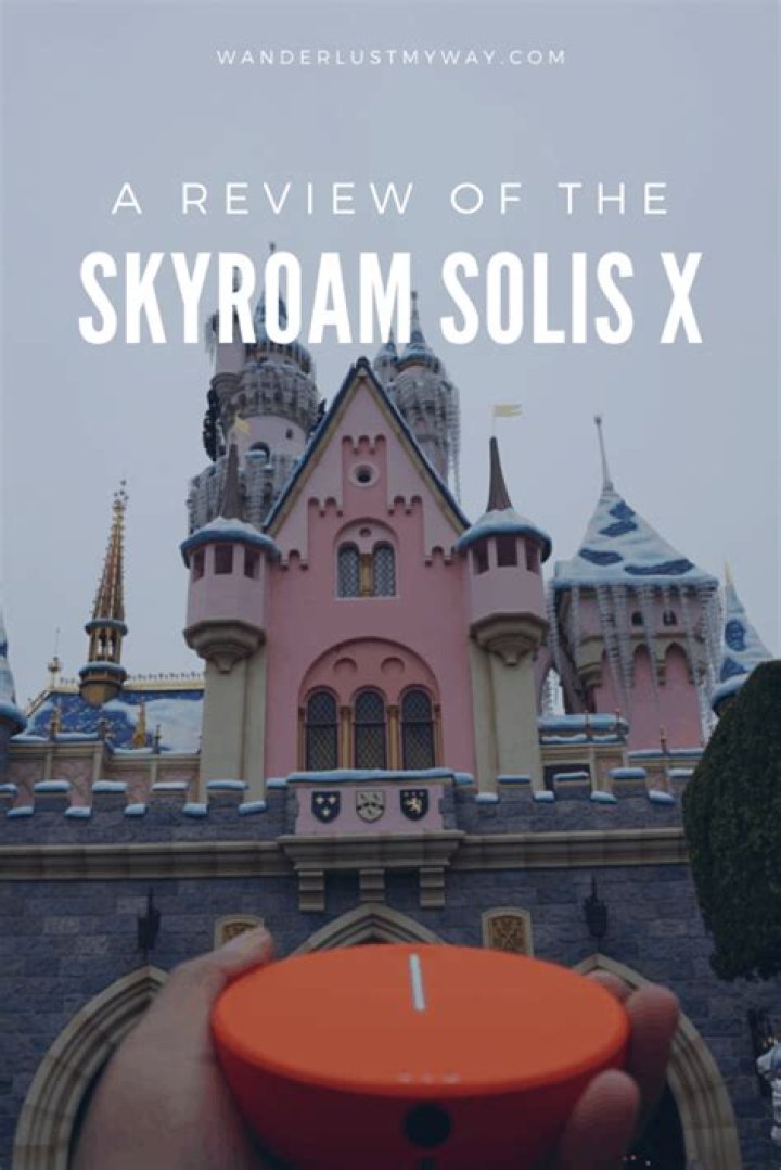Skyroam Solis X USB C port and power button Skyroam Solis X USB C port and power button