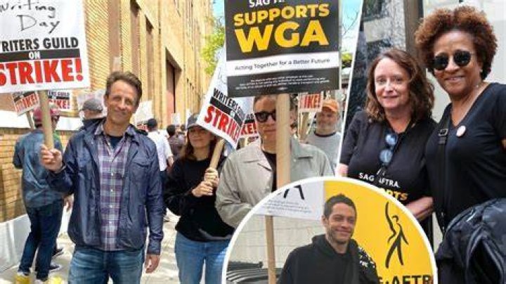 SNL members picket with WGA members in New York City.